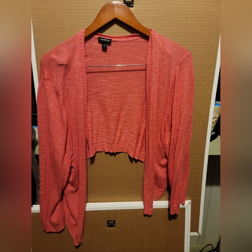 Torrid long sleeved pink bolero